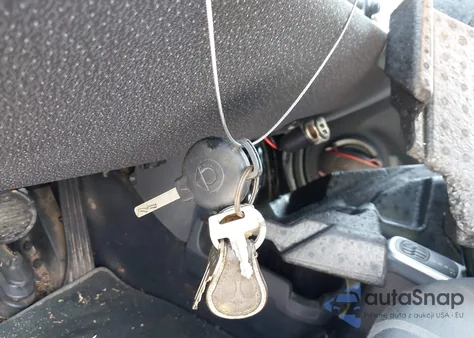 2010 Smart Fortwo Passion/Pure from USA, damaged, VIN WMEEJ3BA0AK373668